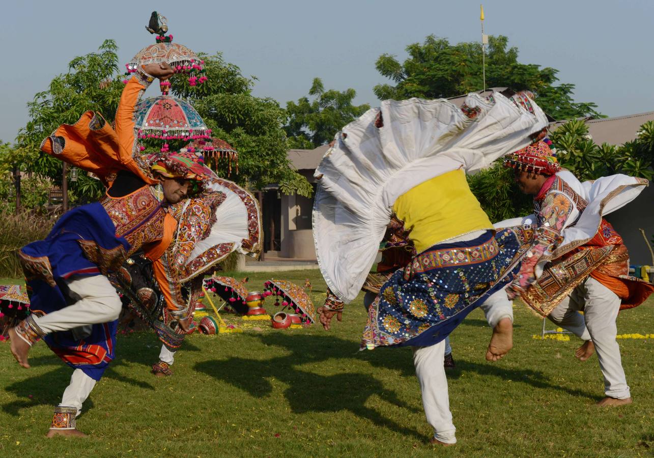 Ritmo y color en honor de Durga
