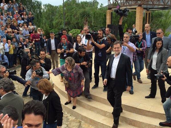 Mariano Rajoy clausura un acto en Finestrat y pasea por Calpe