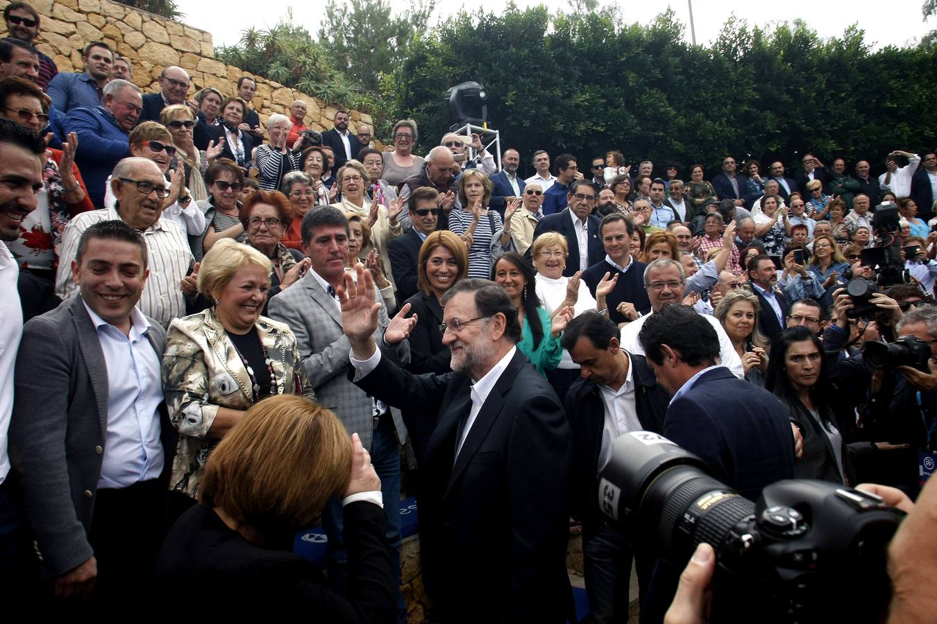 Mariano Rajoy clausura un acto en Finestrat y pasea por Calpe