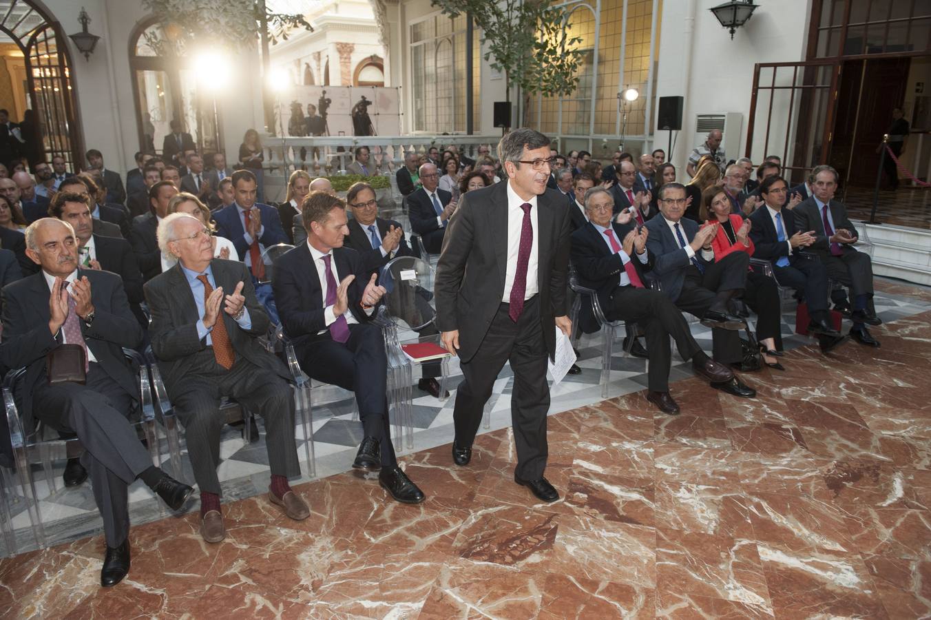 El presidente de Vodafone España, Francisco Román, en el Foro Nueva Murcia