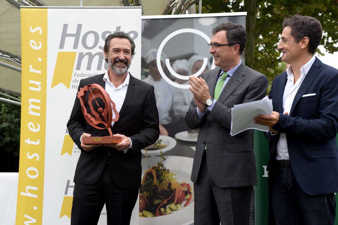 Hostemur entrega sus premios