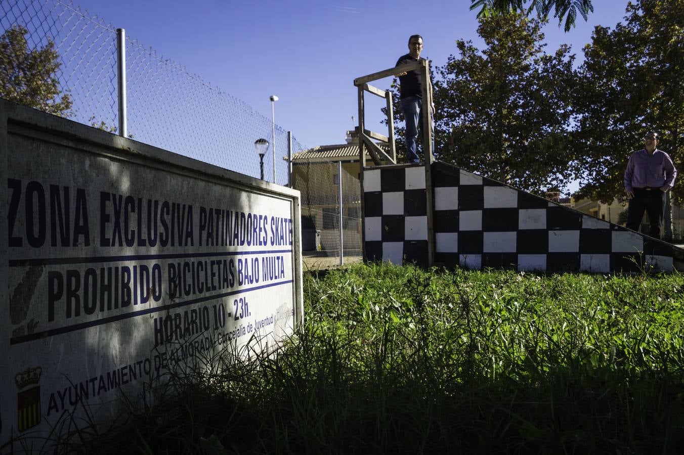 El PP denuncia el mal estado de la pista de patinaje de la Plaza Béjar
