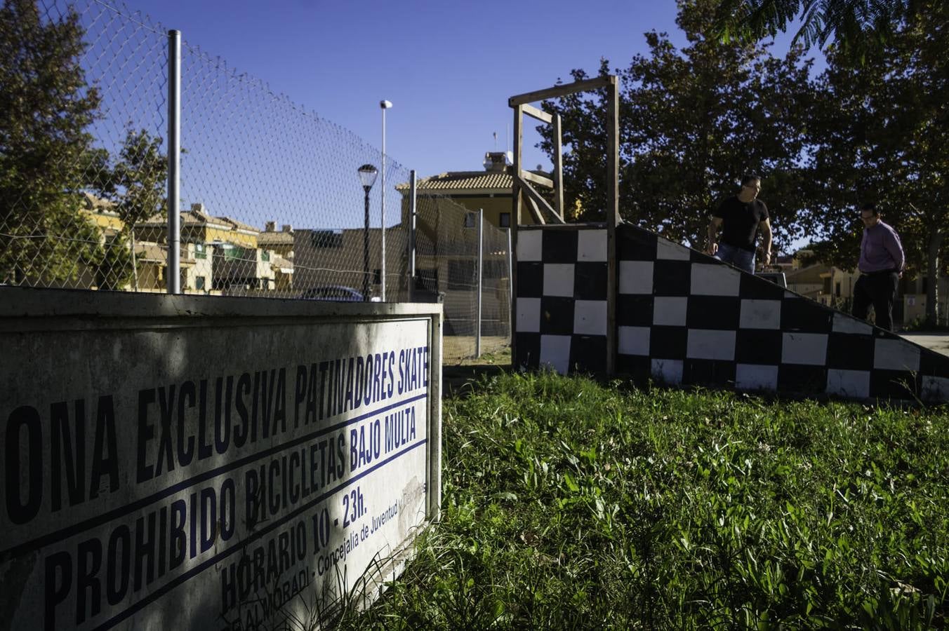 El PP denuncia el mal estado de la pista de patinaje de la Plaza Béjar