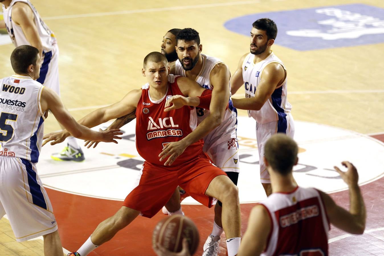 Manresa sigue siendo una cancha maldita