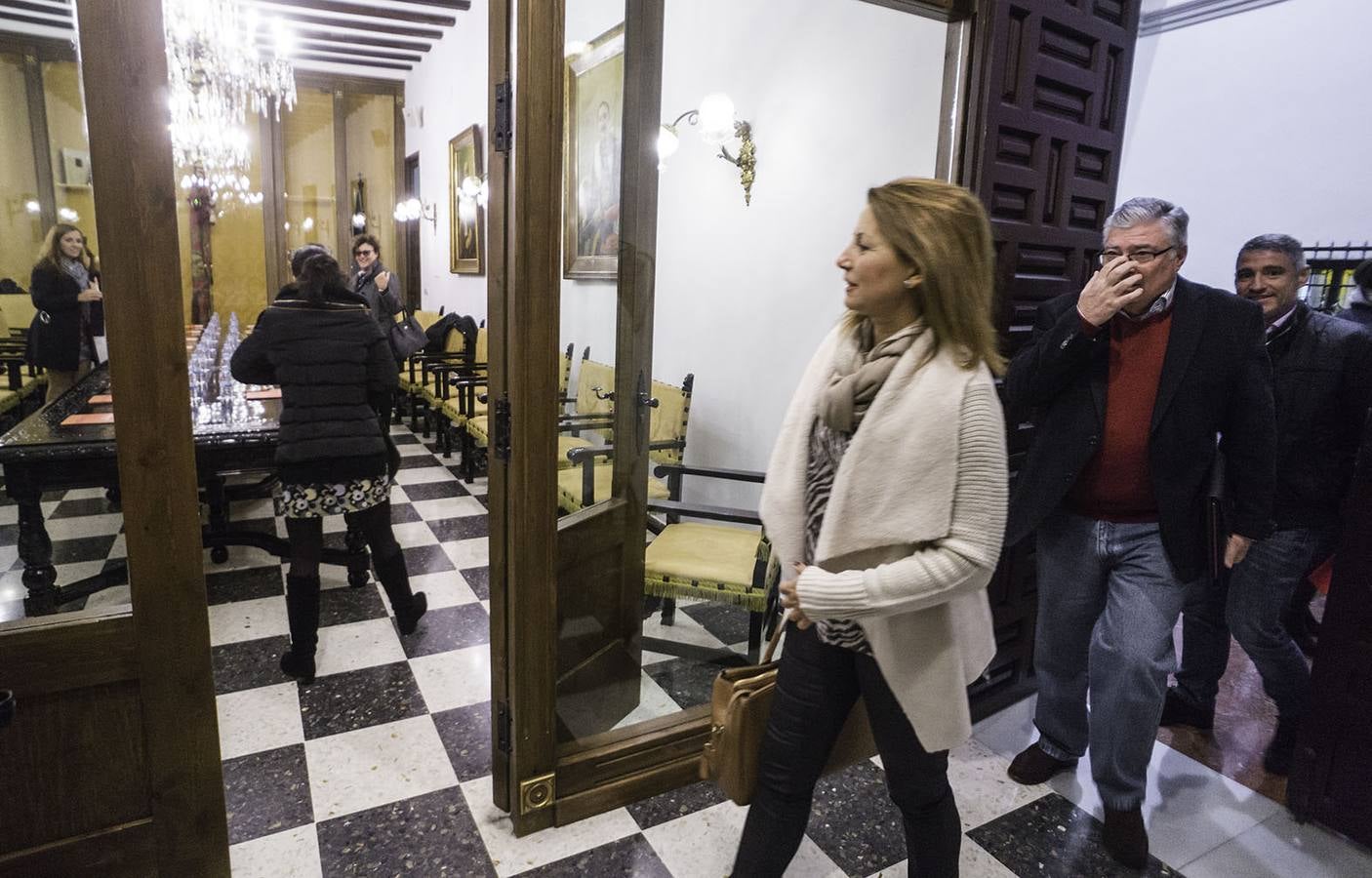 Los Moros y Cristianos de Orihuela inician el camino para lograr el Interés Turístico Nacional