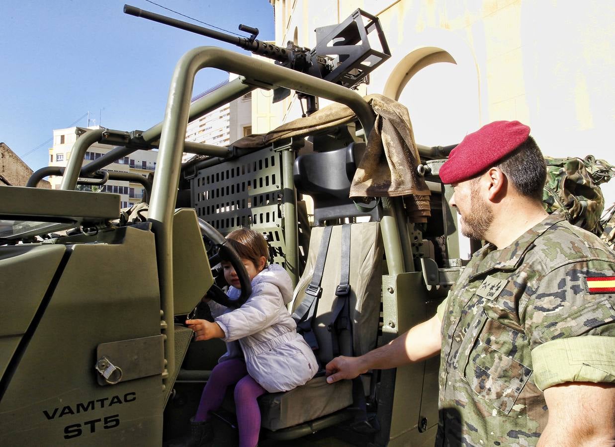 Cinco mil personas acuden a la jornada de recogida de juguetes en Alicante