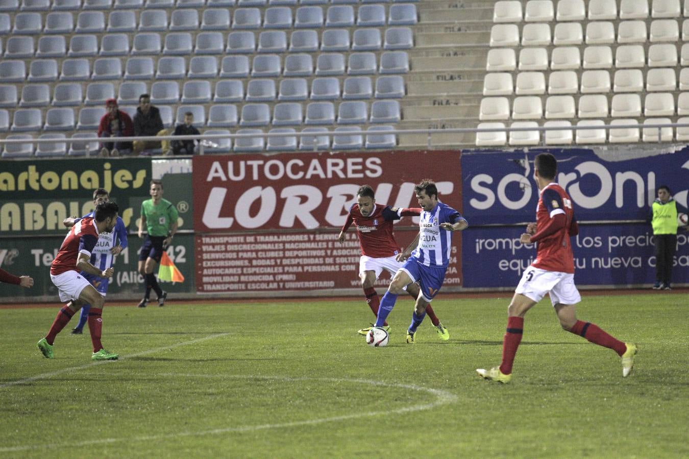 La Hoya no levanta el pie ante el Recre (2-1)