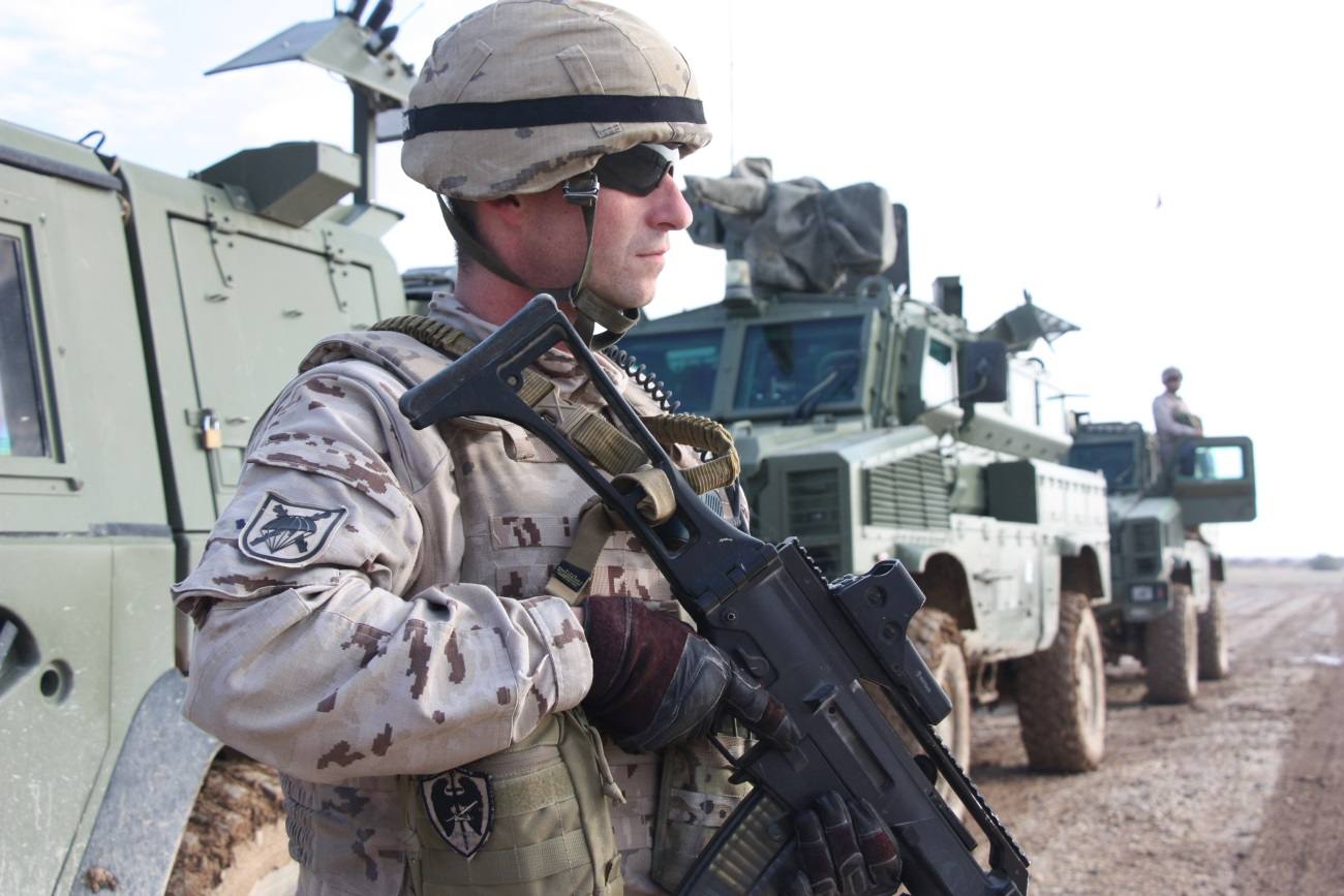 El Capitán Espinosa, cartagenero, Jefe de la Unidad de Protección.