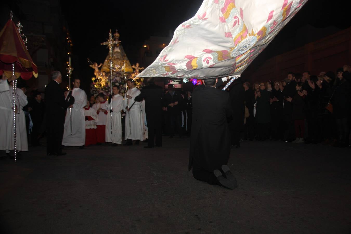 La Patrona de los yeclanos llena de fervor la ciudad