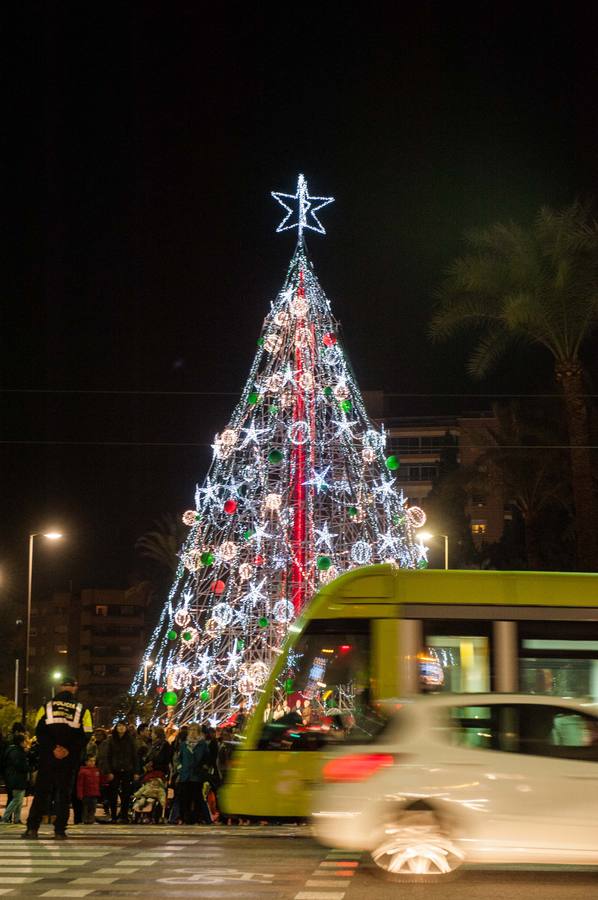 La Navidad llega a lo grande a la plaza Circular