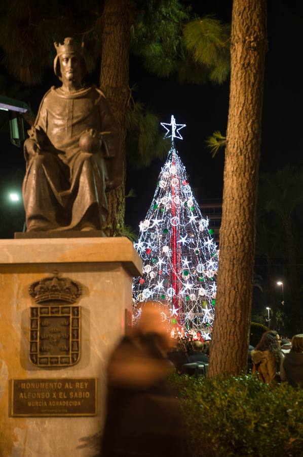 La Navidad llega a lo grande a la plaza Circular