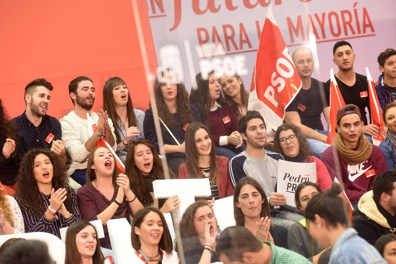 Pedro Sánchez, en Murcia: «En lo único que no ha recortado el PP es en corrupción»