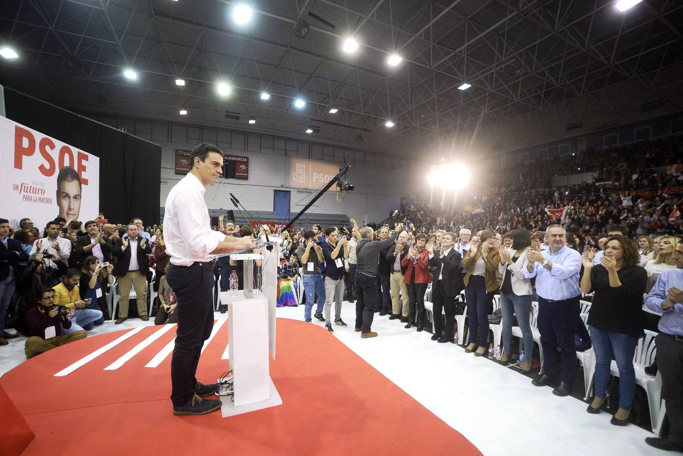 Pedro Sánchez, en Murcia: «En lo único que no ha recortado el PP es en corrupción»