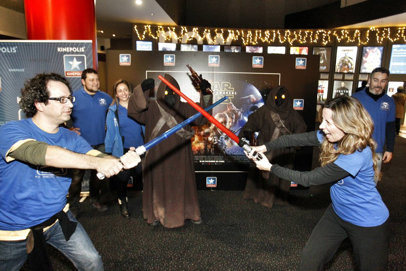 Colas en el estreno de &#039;Star Wars&#039; en Alicante