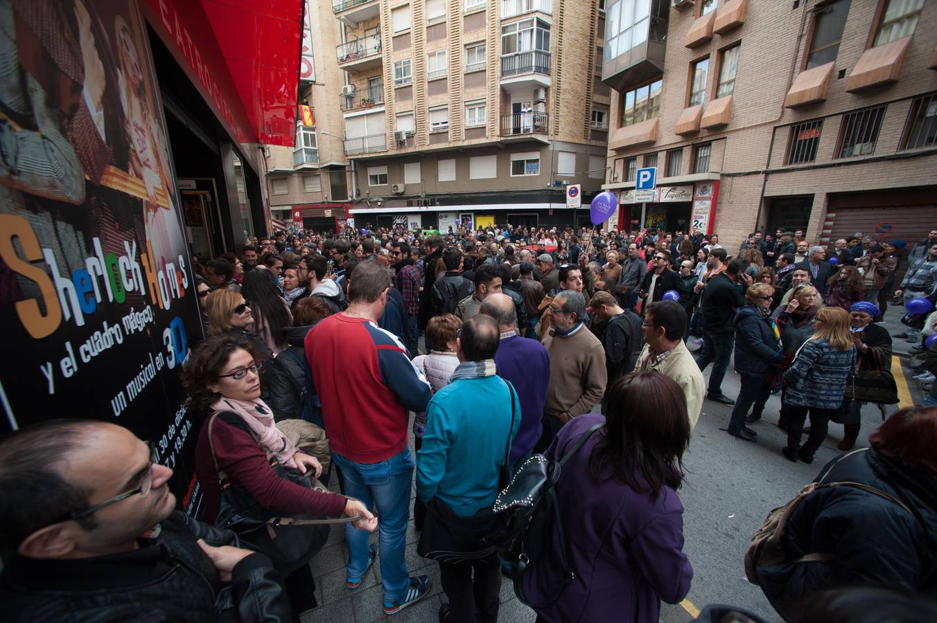 El Teatro Circo, abarrotado para ver a Pablo Iglesias