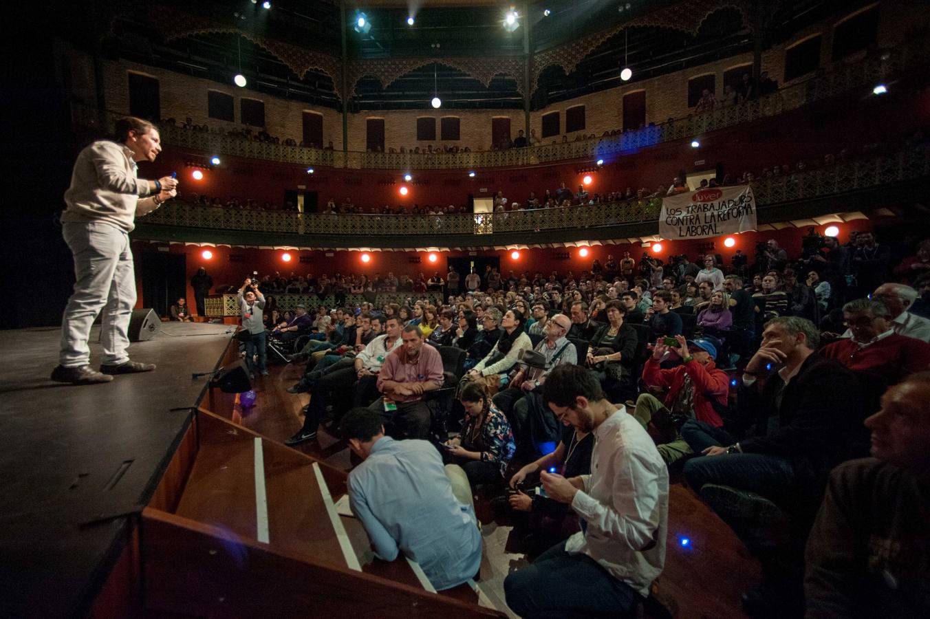 Pablo Iglesias contesta a las preguntas de 50 ciudadanos