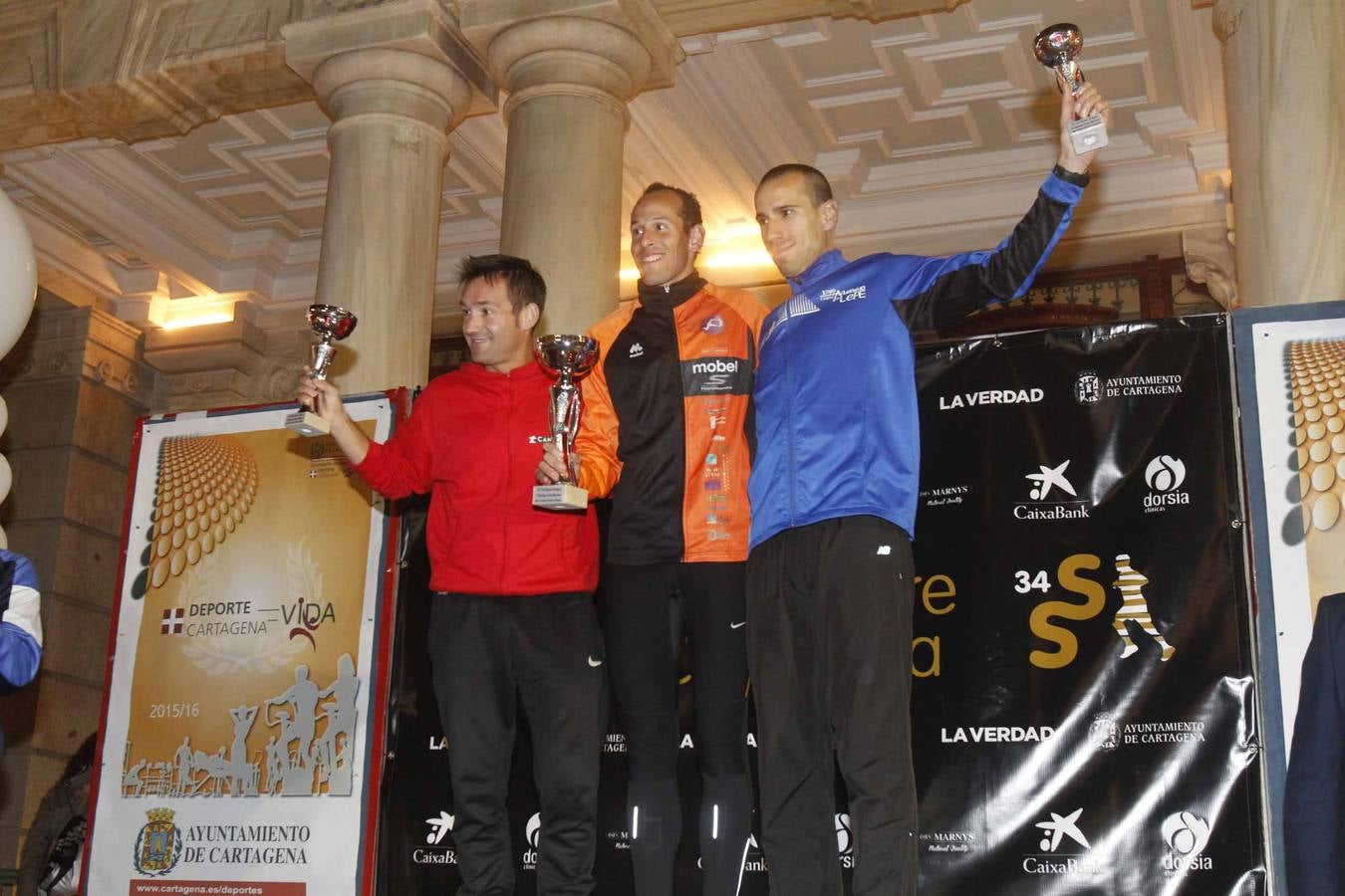 Podium de la San Silvestre de Cartagena 2015