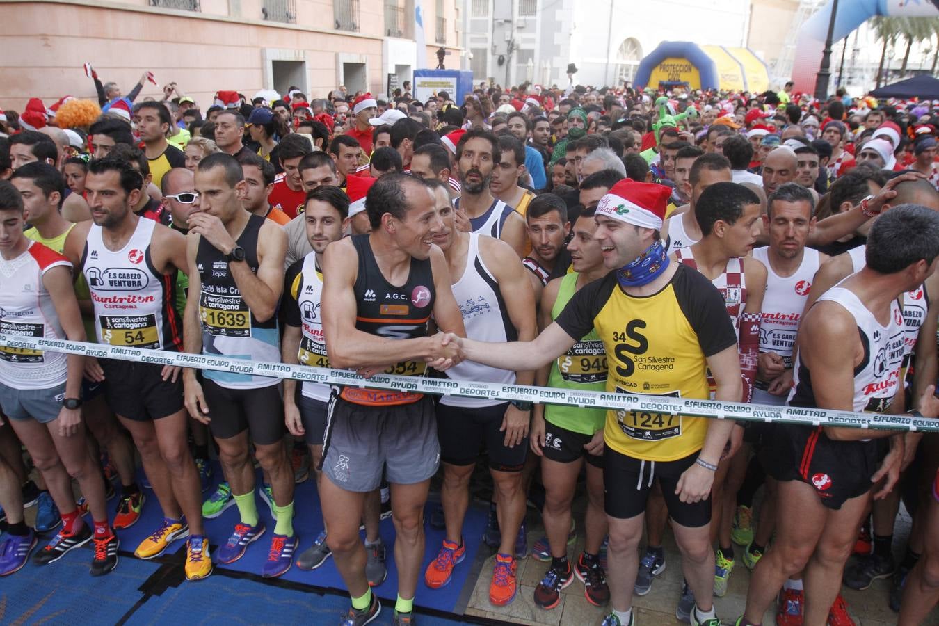 Primeros metros de la San Silvestre de Cartagena 2015