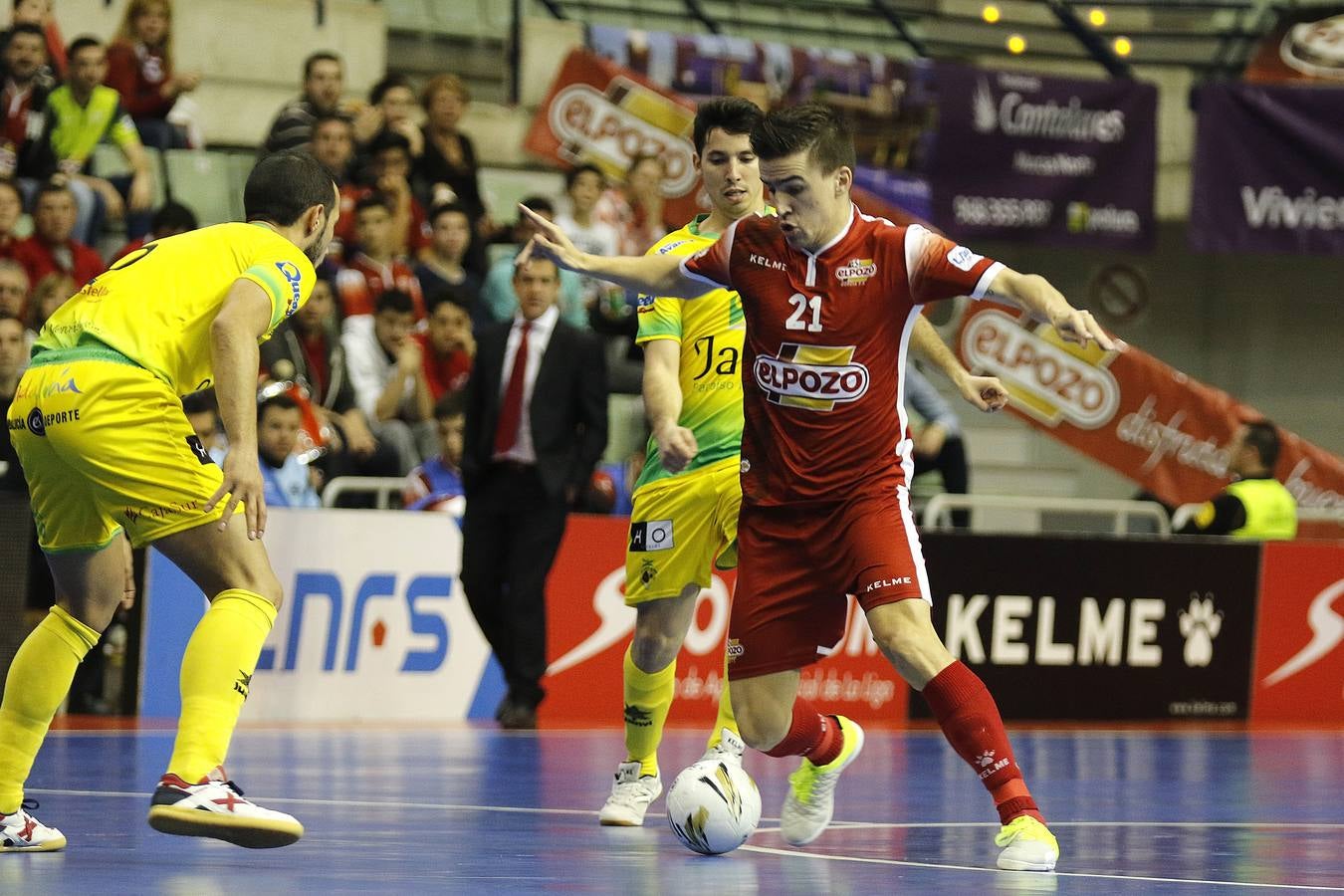 ElPozo se impone al Jaén y se afianza en el tercer puesto (3-1)