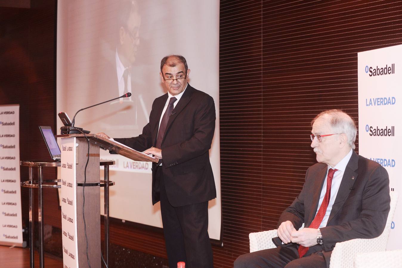 Foro Sabadell-&#039;La Verdad&#039; sobre Cooperativismo como eje vertebrador de la economía social en España y Europa