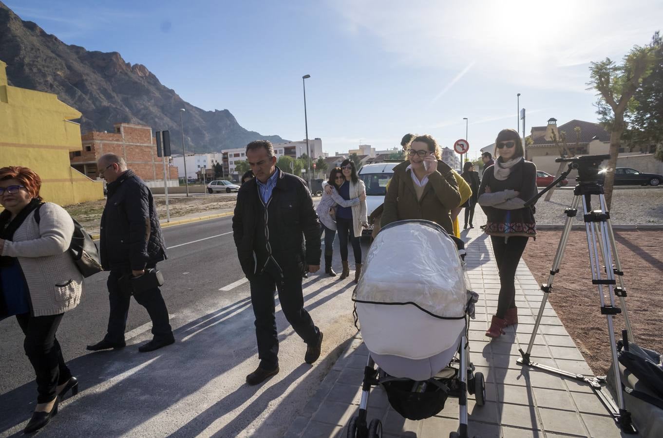 El PP acondiciona una zona verde con pista deportiva en la zona residencial de Redován