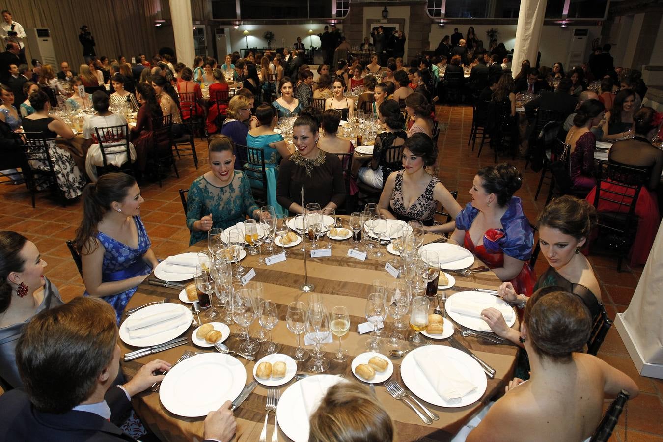 Cena de gala de las candidatas a Bellea del Foc