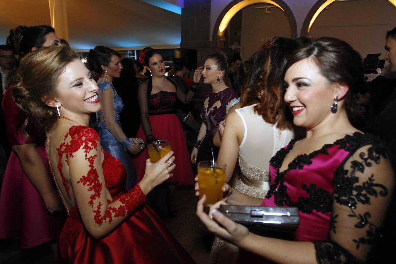 Cena de gala de las candidatas a Bellea del Foc