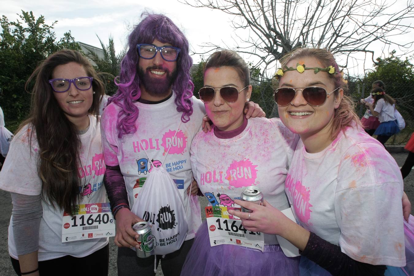 La &#039;Holi Run&#039; llena las calles de color