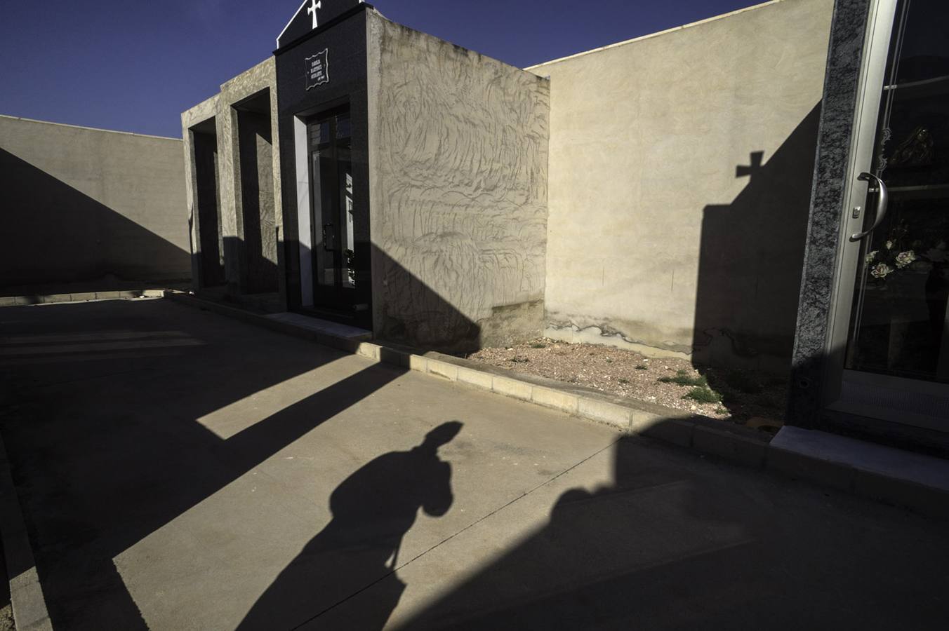 El tripartito expropiará aquellas parcelas del cementerio que no se obren este año