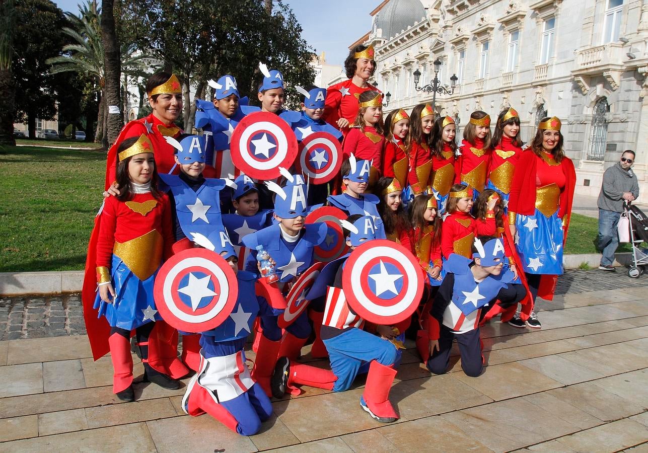 Mucha ilusión en el desfile infantil de Cartagena