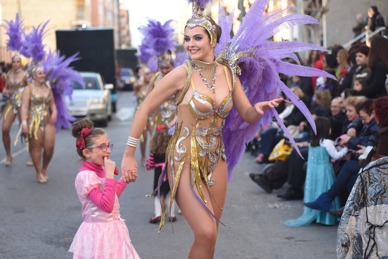 Desenfreno carnavalero en Beniaján