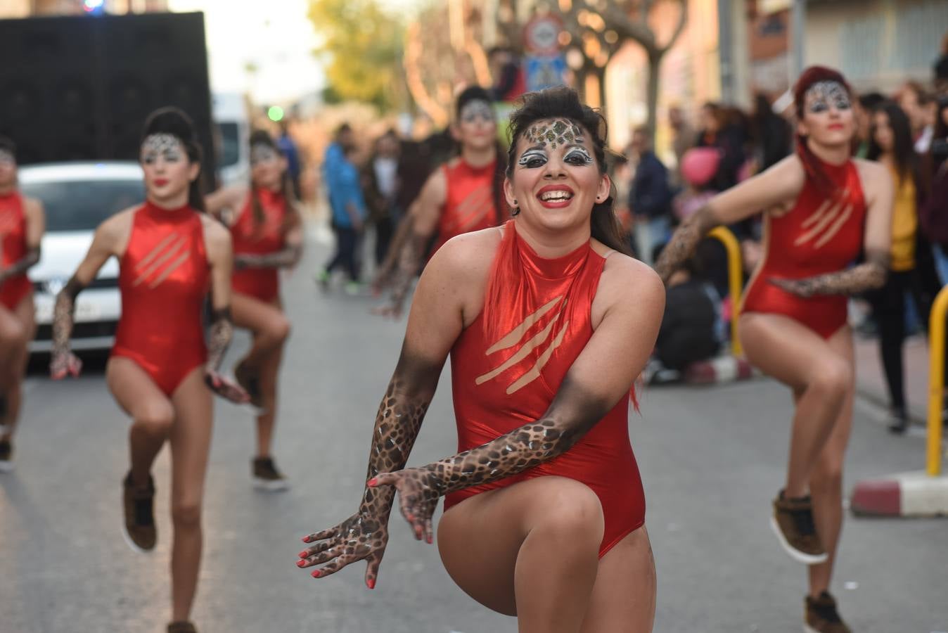 Desenfreno carnavalero en Beniaján