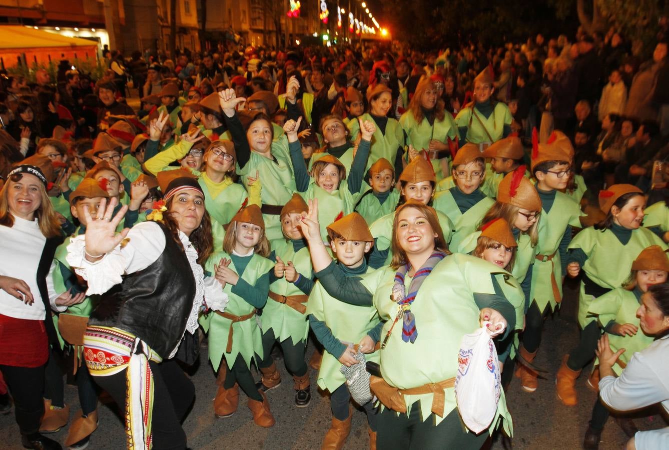 El Carnaval gana al frío de calle en Cartagena