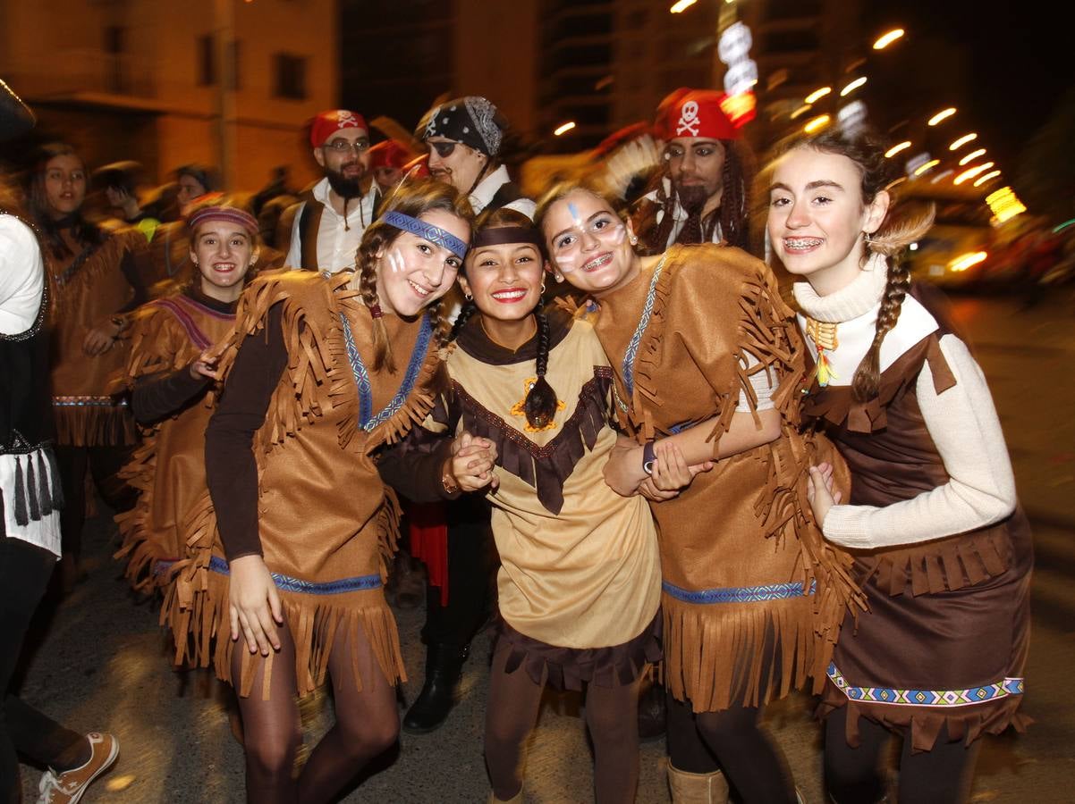 El Carnaval gana al frío de calle en Cartagena