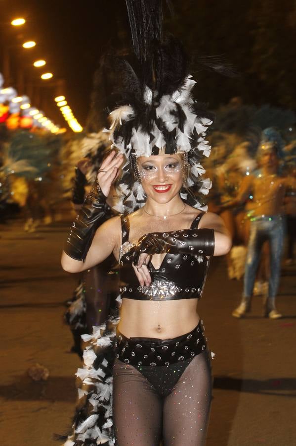 El Carnaval gana al frío de calle en Cartagena