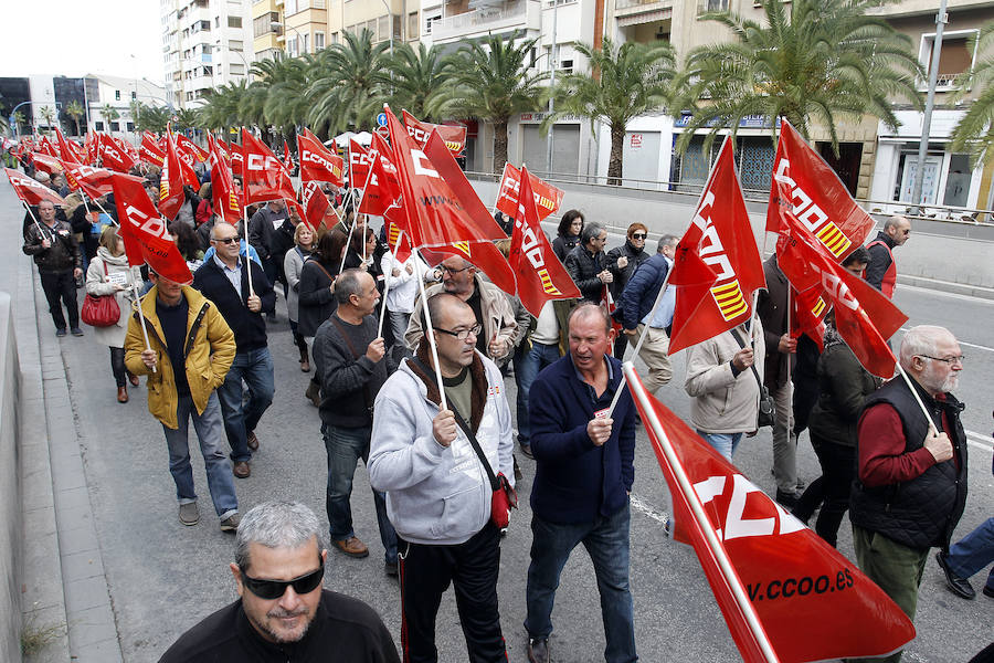 Los sindicatos y los partidos de izquierda piden que &quot;la huelga no sea delito&quot;