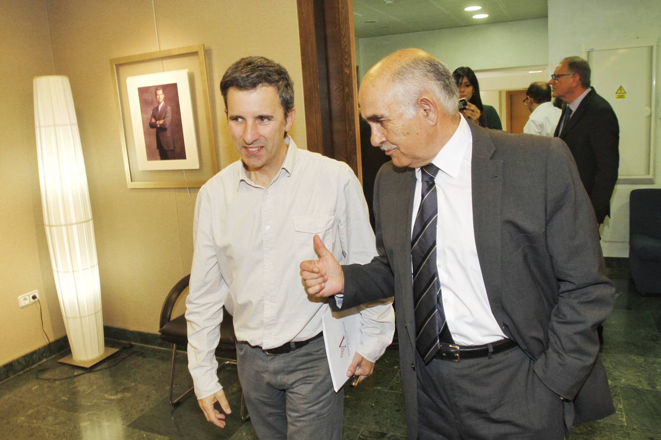 Garre rebate a Valcárcel y se alía con la oposición