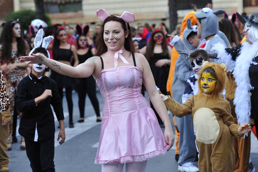 La Fama y Vistabella disfrutan del carnaval