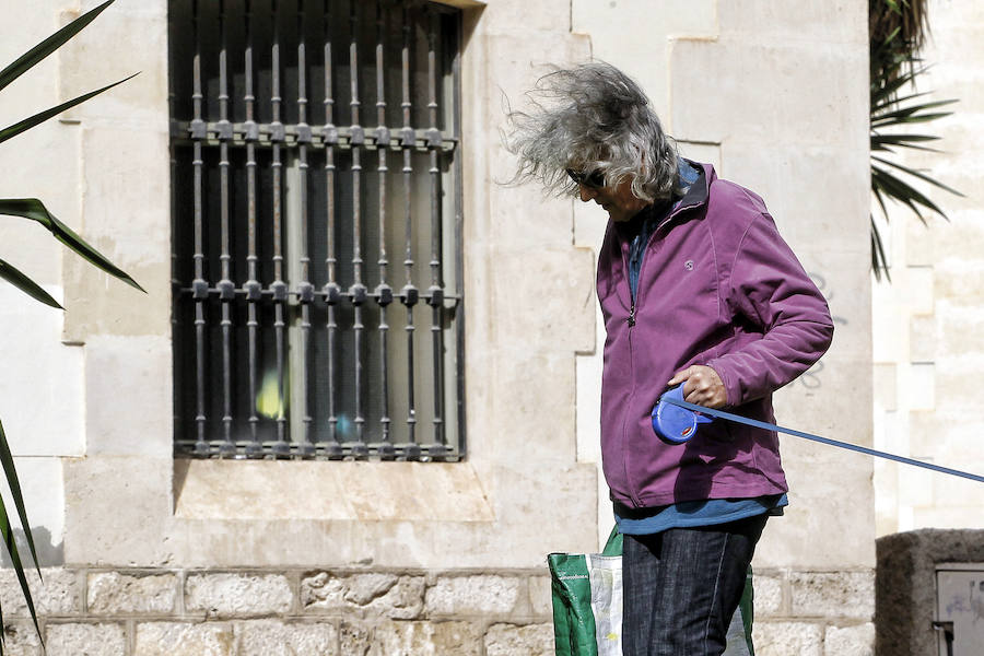 El temporal deja fuertes rachas de viento en Alicante