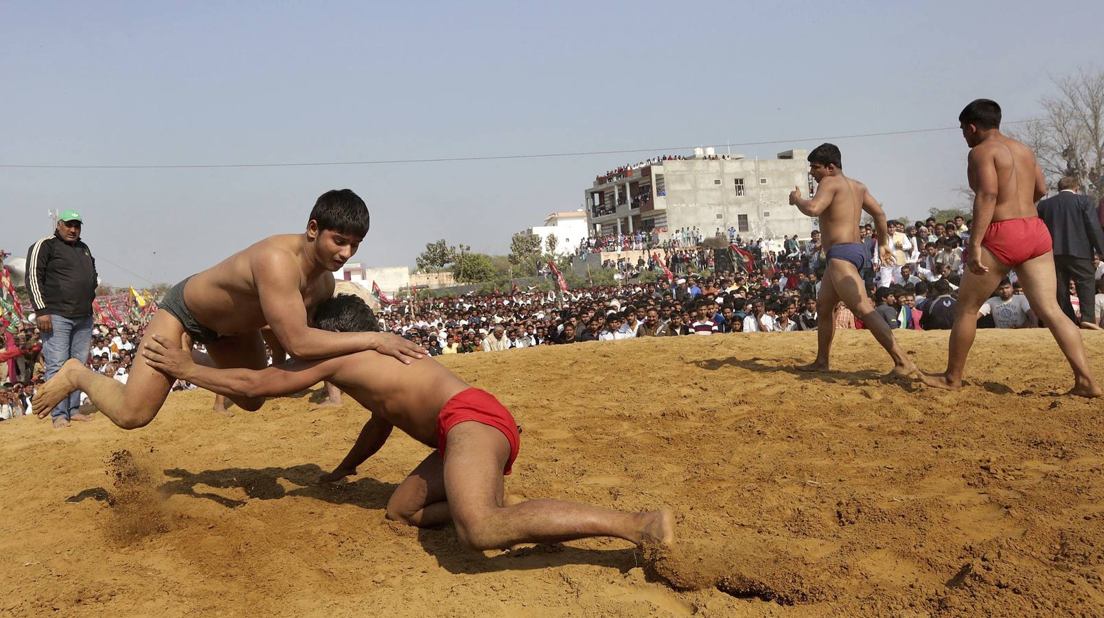 Lucha sobre la arena