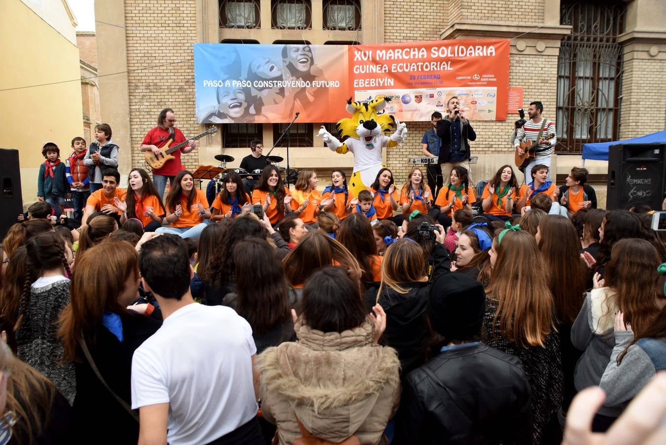 Marcha solidaria por Guinea