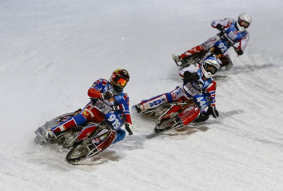 Hielo y motos a toda velocidad
