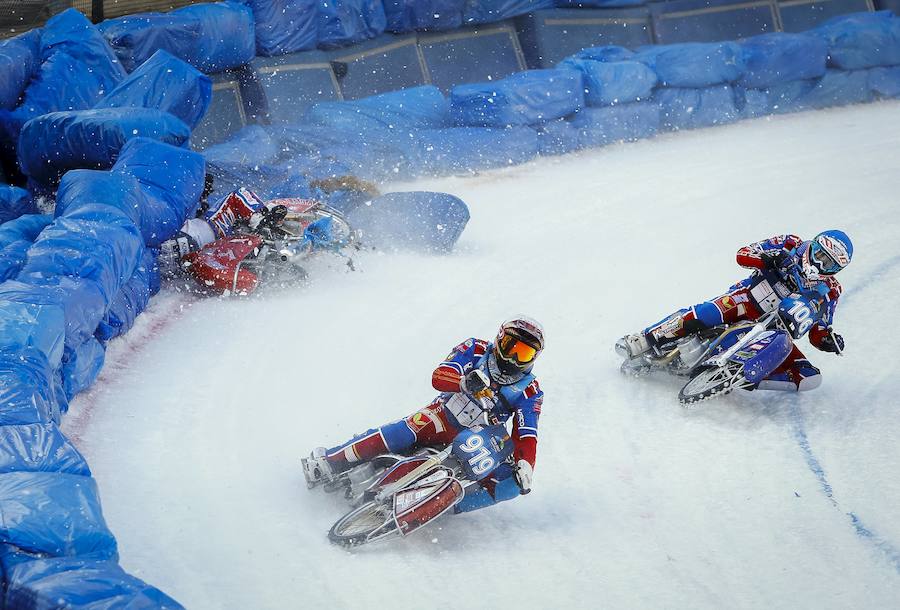 Hielo y motos a toda velocidad