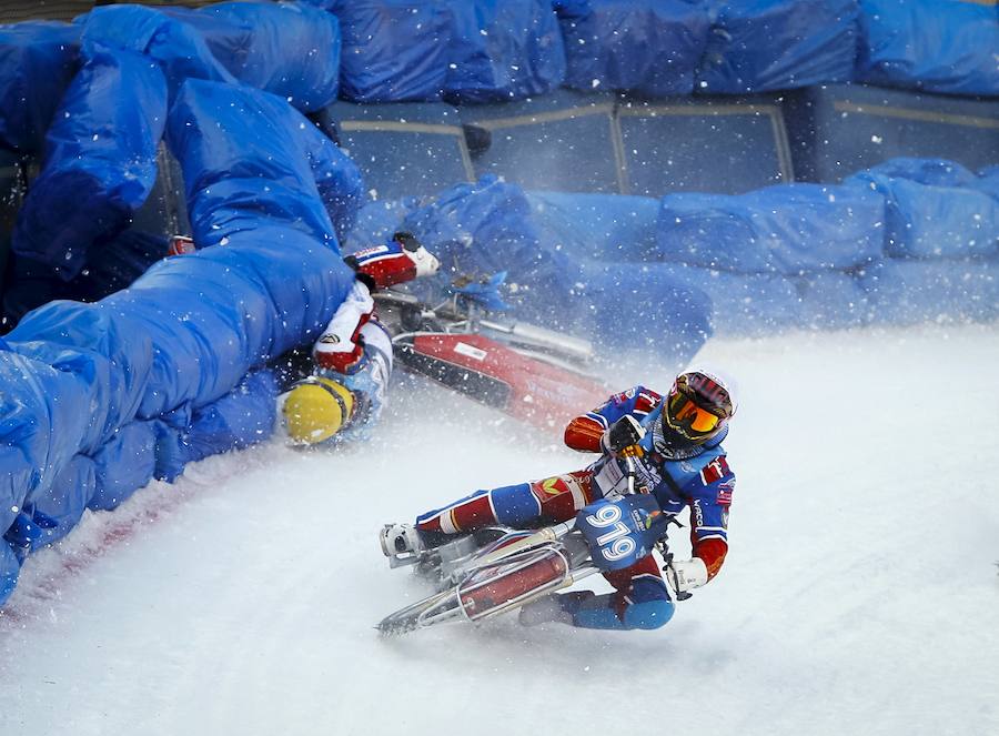 Hielo y motos a toda velocidad