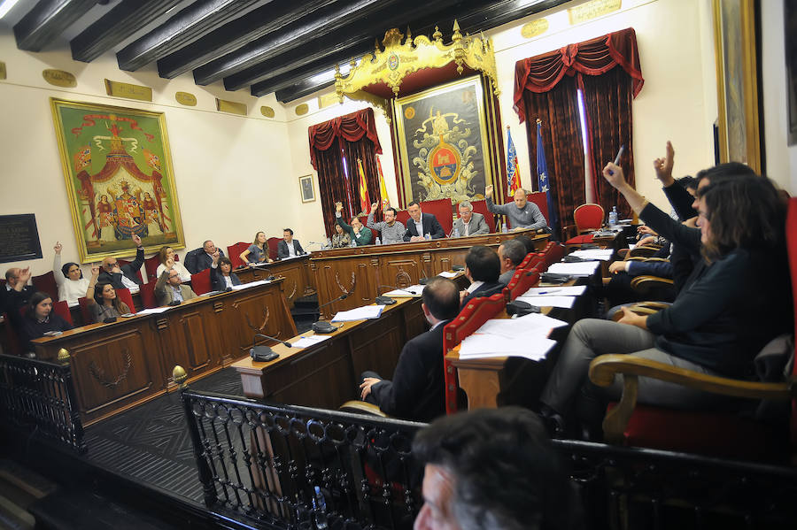 Pleno en el Ayuntamiento de Elche