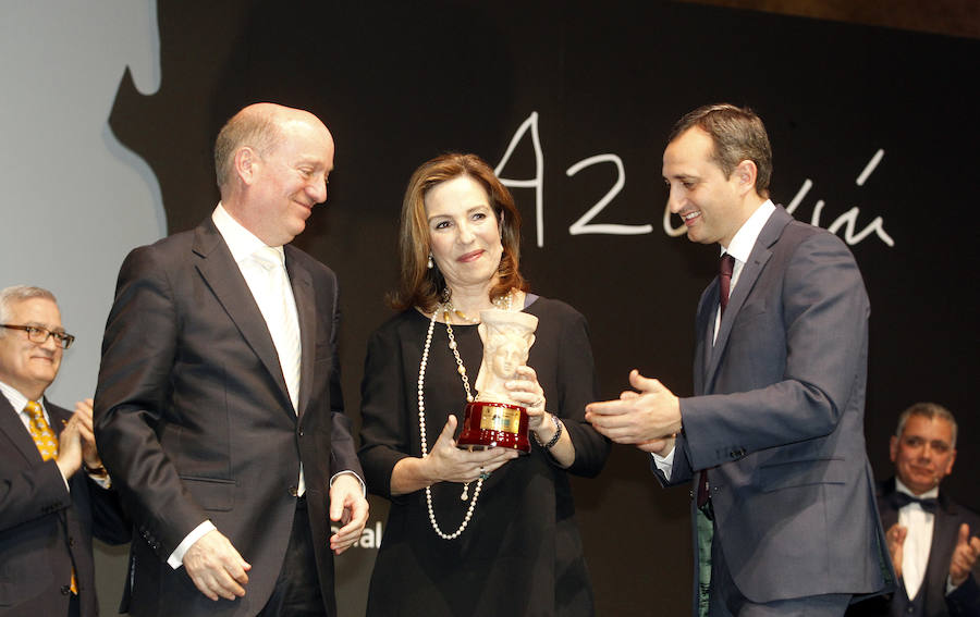 &#039;Dispara a la luna&#039; de Reyes Calderón, Premio Azorín 2016