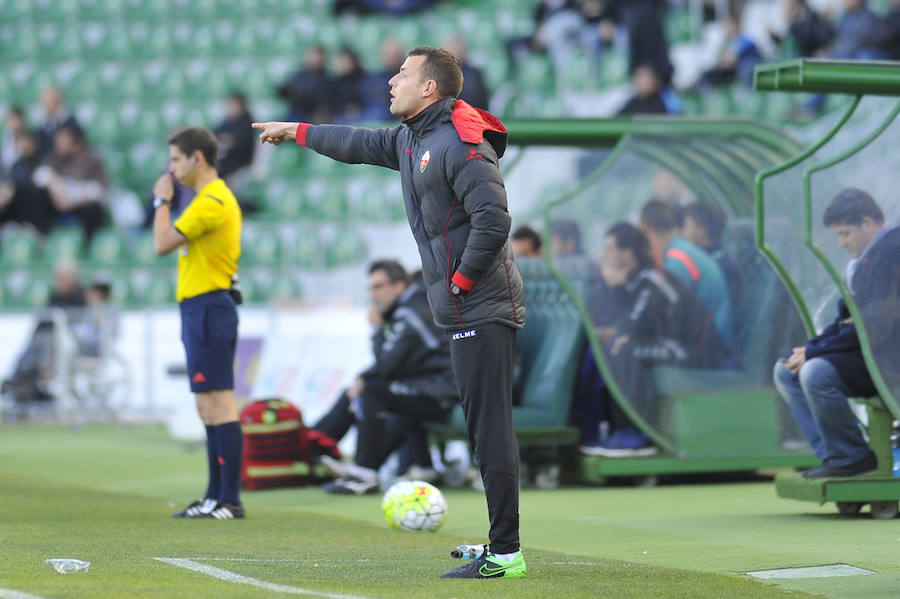 El Elche empata contra el Llagostera