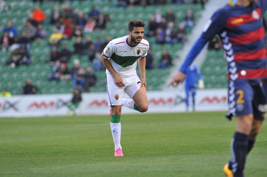 El Elche empata contra el Llagostera