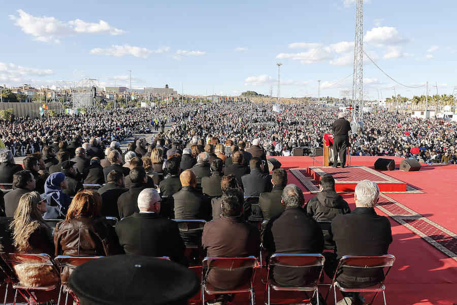 Kiko Argüello congrega a miles de personas en la UCAM