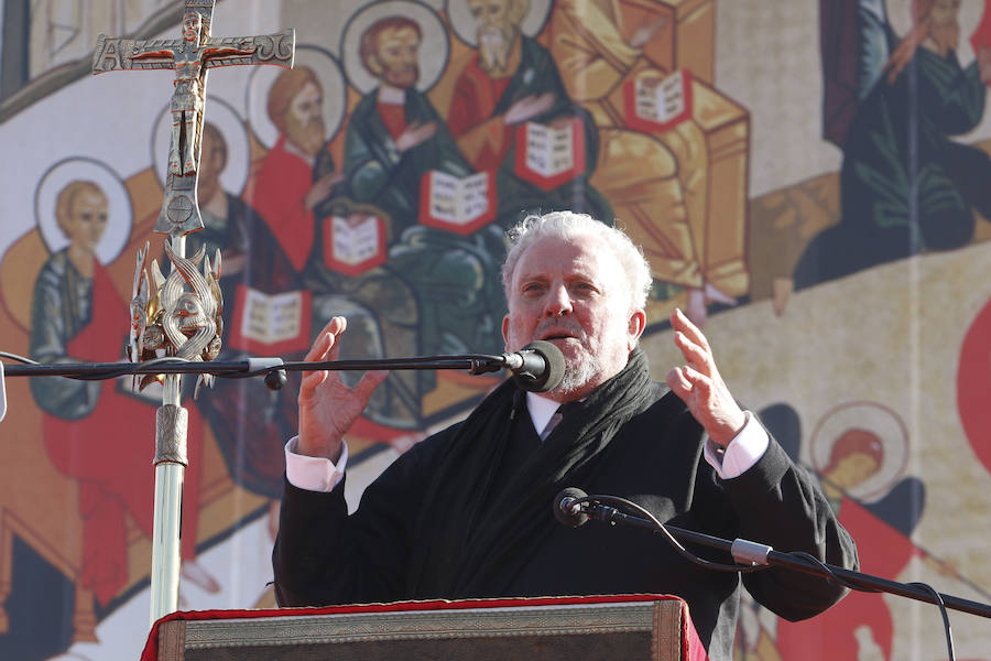 Kiko Argüello congrega a miles de personas en la UCAM